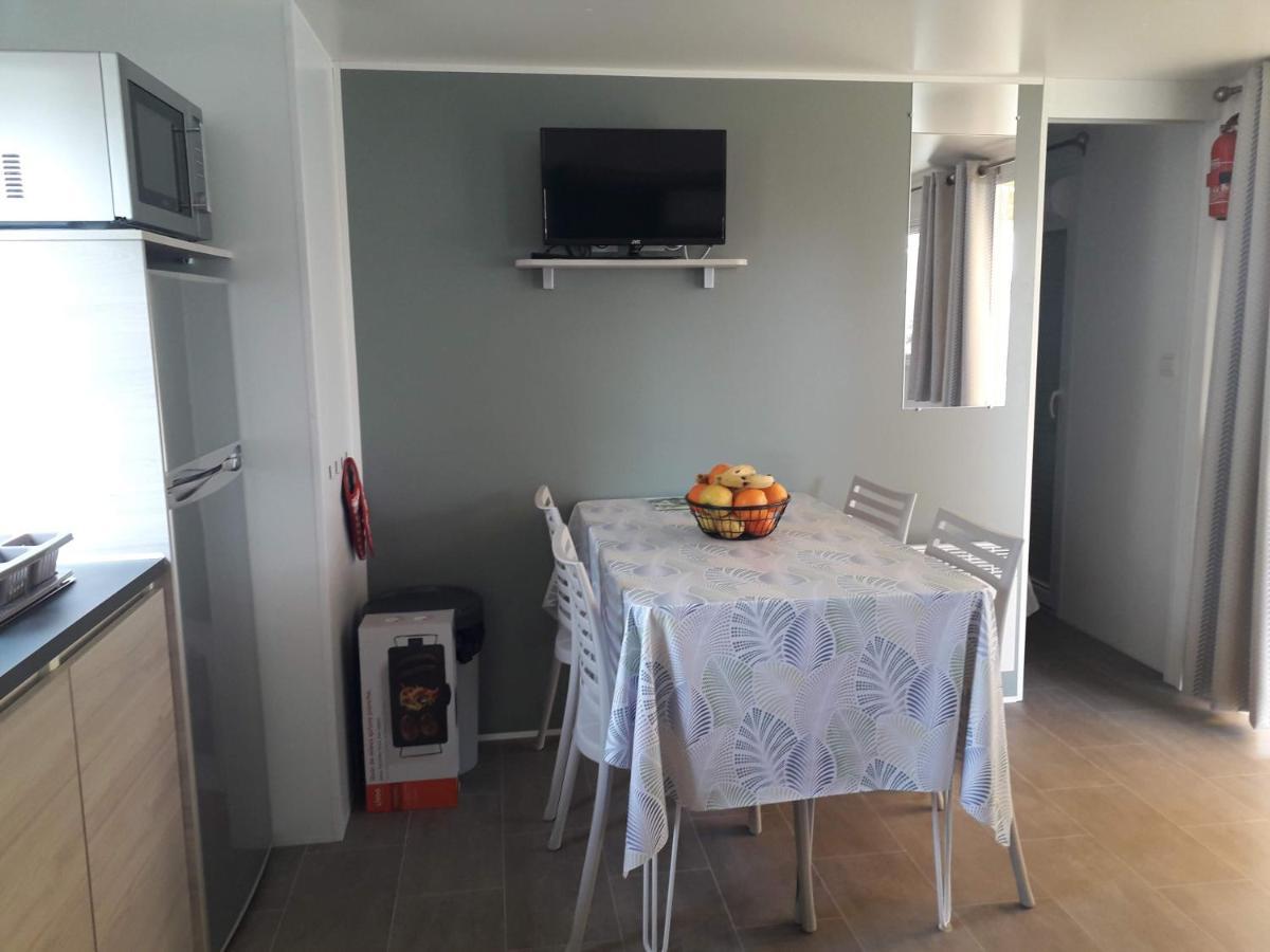 Mobil Home Neuf 2 Chambres 6 Personnes Saint Aygulf Plage Fréjus Buitenkant foto