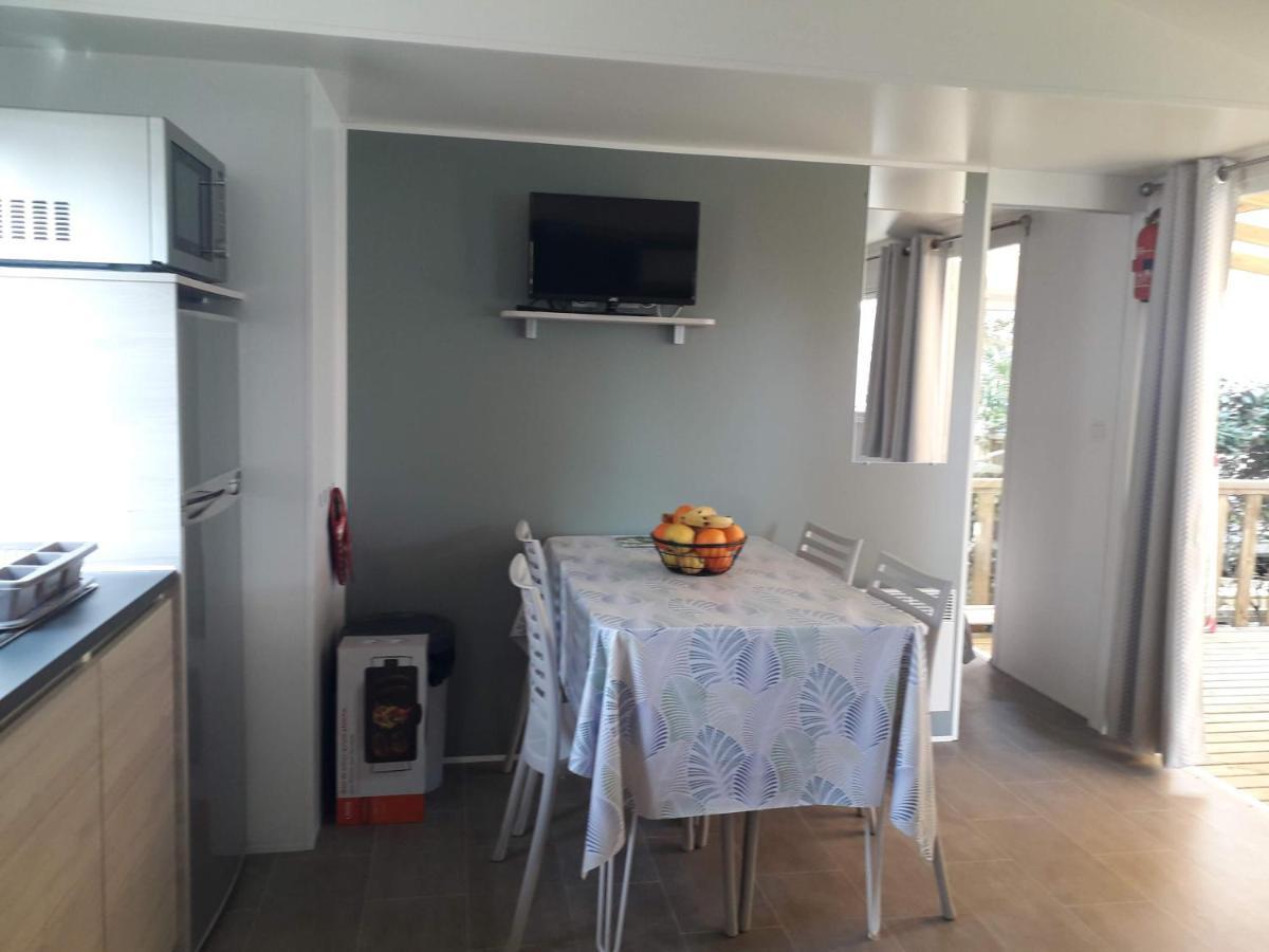 Mobil Home Neuf 2 Chambres 6 Personnes Saint Aygulf Plage Fréjus Buitenkant foto